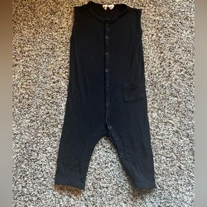 EUC black Kyte jumper with pocket